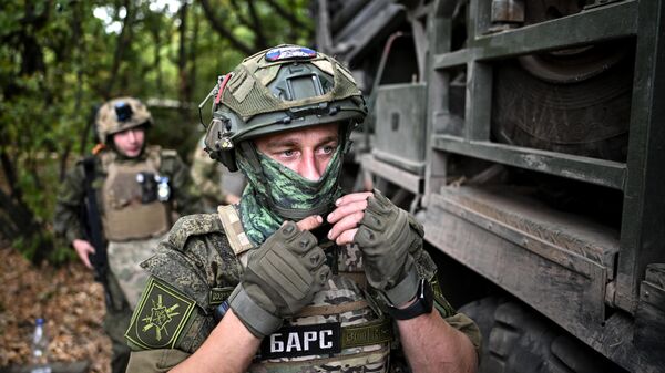 Soldados rusos en la zona de la operación militar especial  - Sputnik Mundo