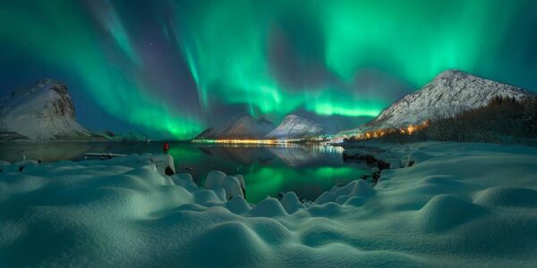 Nominación: Ganador de Paisajes Naturales de AficionadosAutor: Diego Manrique Diez (España)Obra: La Danza Verde, isla de Senja, Noruega - Sputnik Mundo