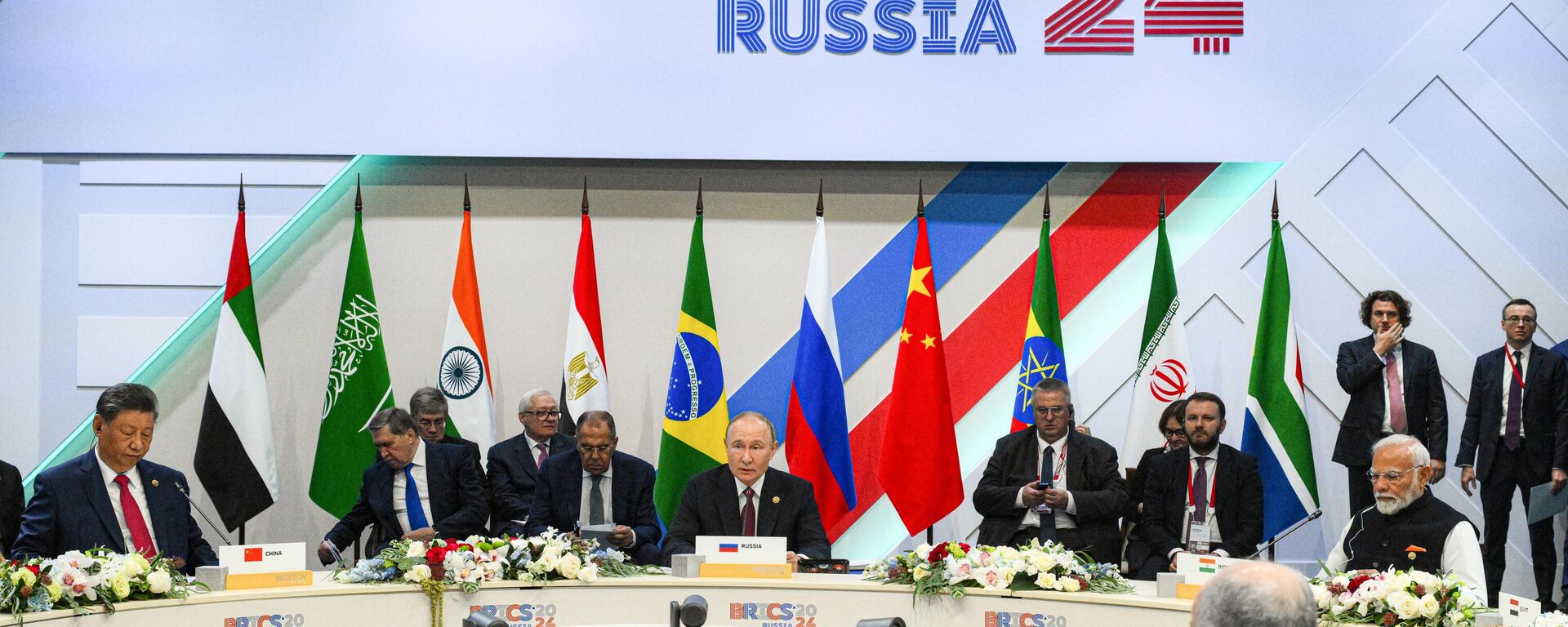 XVI Cumbre de los BRICS. Reunión de Jefes de Delegación de los países BRICS en sesión restringida - Sputnik Mundo, 1920, 24.10.2024