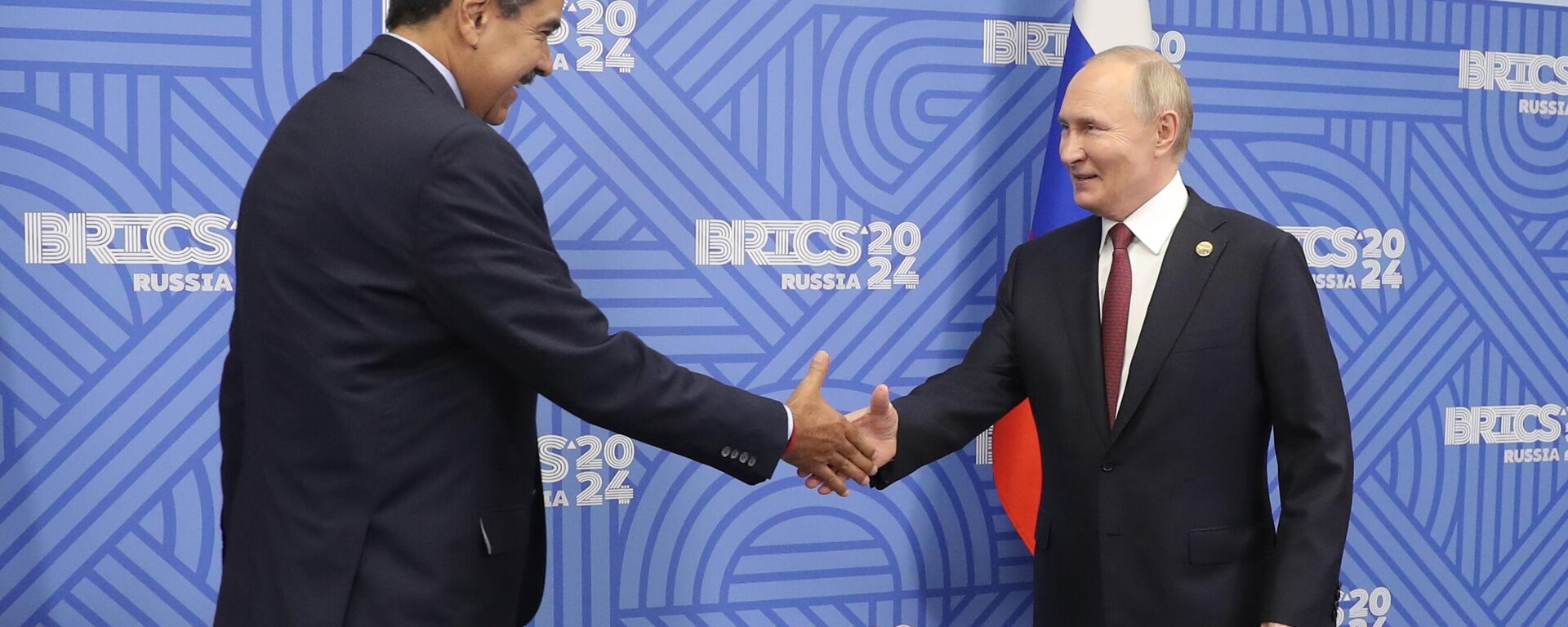 El presidente venezolano, Nicolás Maduro, y el presidente ruso, Vladímir Putin, se reúnen en el marco de la XVI Cumbre de los BRICS - Sputnik Mundo, 1920, 12.01.2025