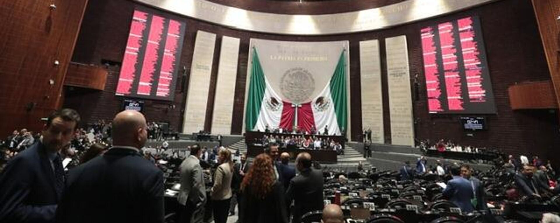 La supremacía constitucional fue avalada en el congreso federal y en las legislaturas locales de México. - Sputnik Mundo, 1920, 11.04.2025