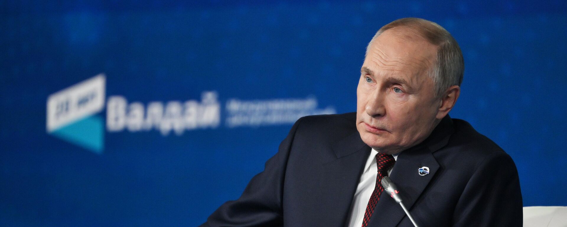 Vladímir Putin, presidente de Rusia, durante la XXI Reunión del Club Internacional de Debates Valdái, en Sochi, Rusia, el 7 de noviembre de 2024 - Sputnik Mundo, 1920, 10.11.2024