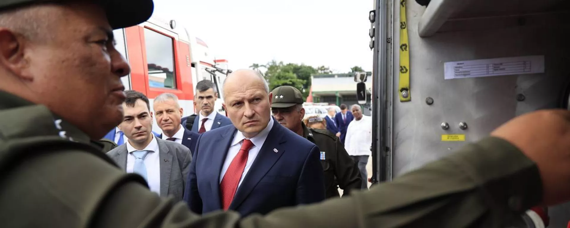 El ministro de Emergencias de Rusia, Alexandr Kurenkov, en su visita a Cuba - Sputnik Mundo, 1920, 15.11.2024