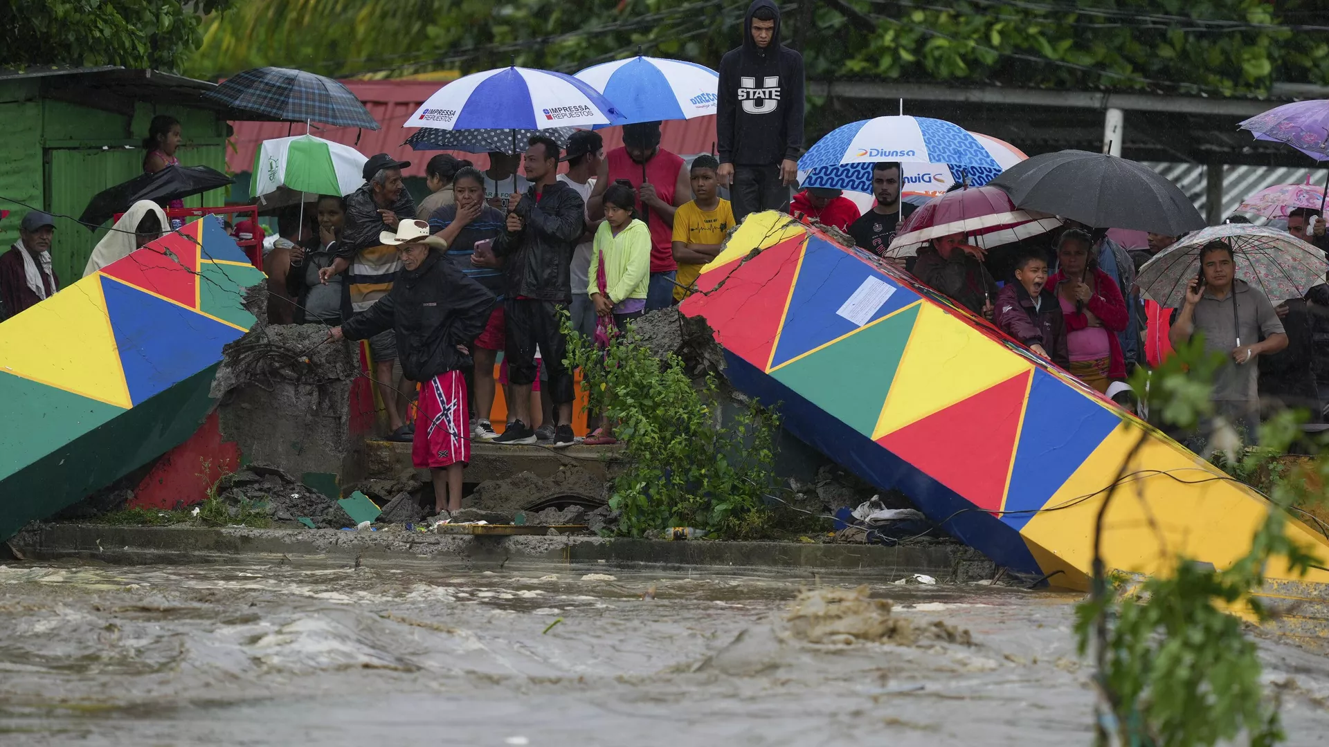 Consecuencias de la tormenta Sara en Honduras - Sputnik Mundo, 1920, 17.11.2024