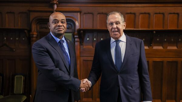 Luis Gilberto Murillo y Serguéi Lavrov, cancilleres de Colombia y Rusia - Sputnik Mundo