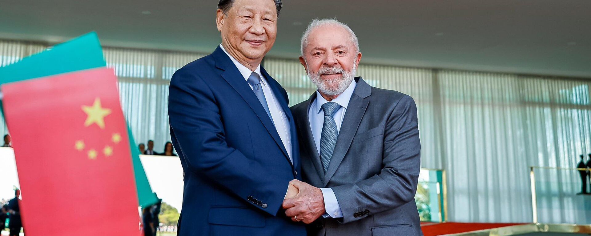 El presidente chino Xi Jinping y el presidente brasileño Luiz Inácio Lula da Silva reunidos en Brasil - Sputnik Mundo, 1920, 20.11.2024