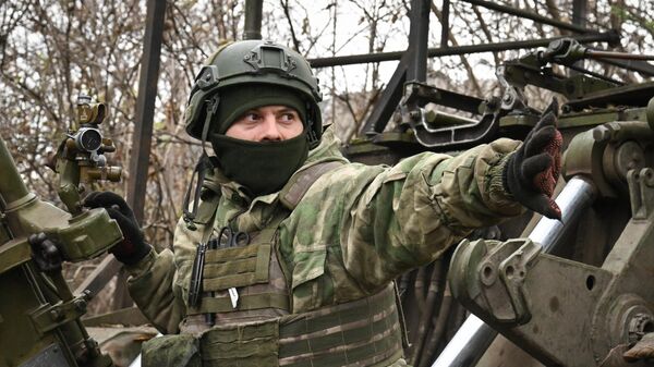 Un soldado ruso durante la operación militar especial, el 21 de noviembre de 2024 - Sputnik Mundo