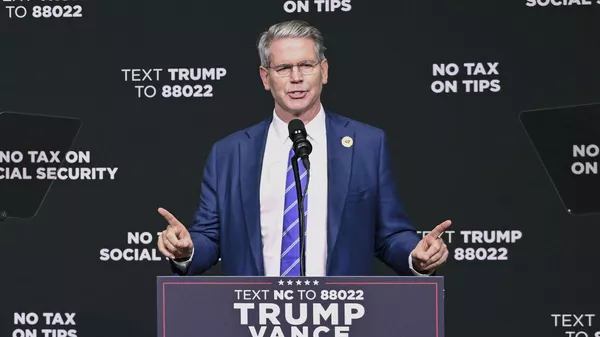 Scott Bessent, nominado por Trump para liderar el Departamento del Tesoro de EEUU - Sputnik Mundo