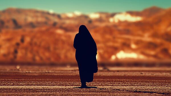 Mujer árabe (imagen referencial) - Sputnik Mundo