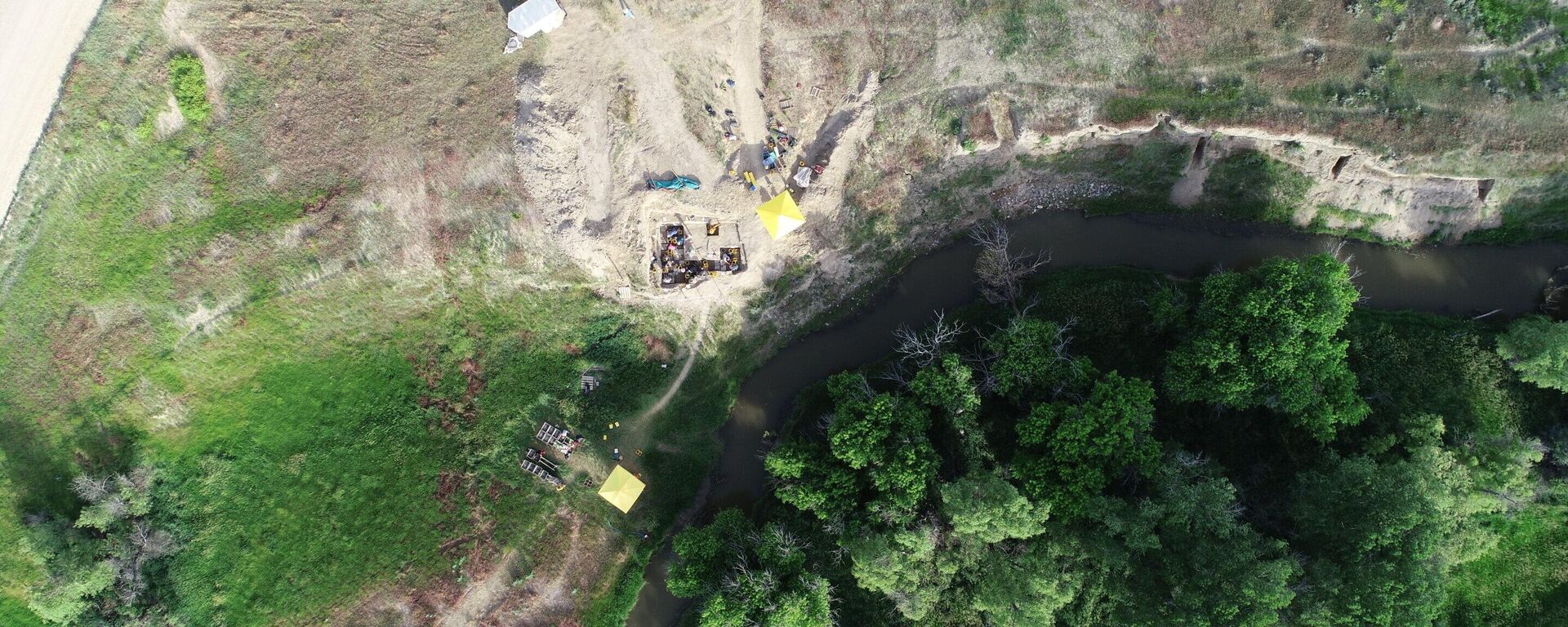 Vista aérea del yacimiento arqueológico de LaPrele, cerca de Douglas Vista aérea del yacimiento arqueológico de LaPrele, cerca de Douglas - Sputnik Mundo, 1920, 05.12.2024