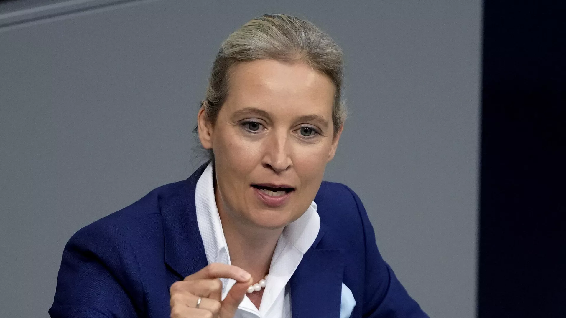 La copresidenta de AfD, Alice Weidel, habla durante un debate general del Parlamento alemán Bundestag en Berlín, Alemania - Sputnik Mundo, 1920, 07.12.2024