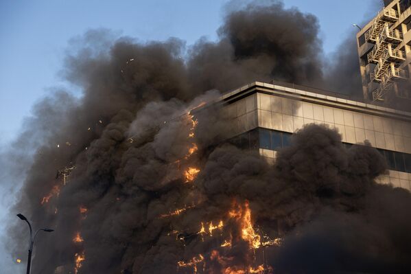 La ofensiva comenzó el 27 de noviembre. En dos días, el 29 de noviembre, trascendió que los militantes lograron entrar en Alepo. - Sputnik Mundo