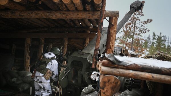 Soldado ruso en la zona de la operación militar especial en Ucrania - Sputnik Mundo