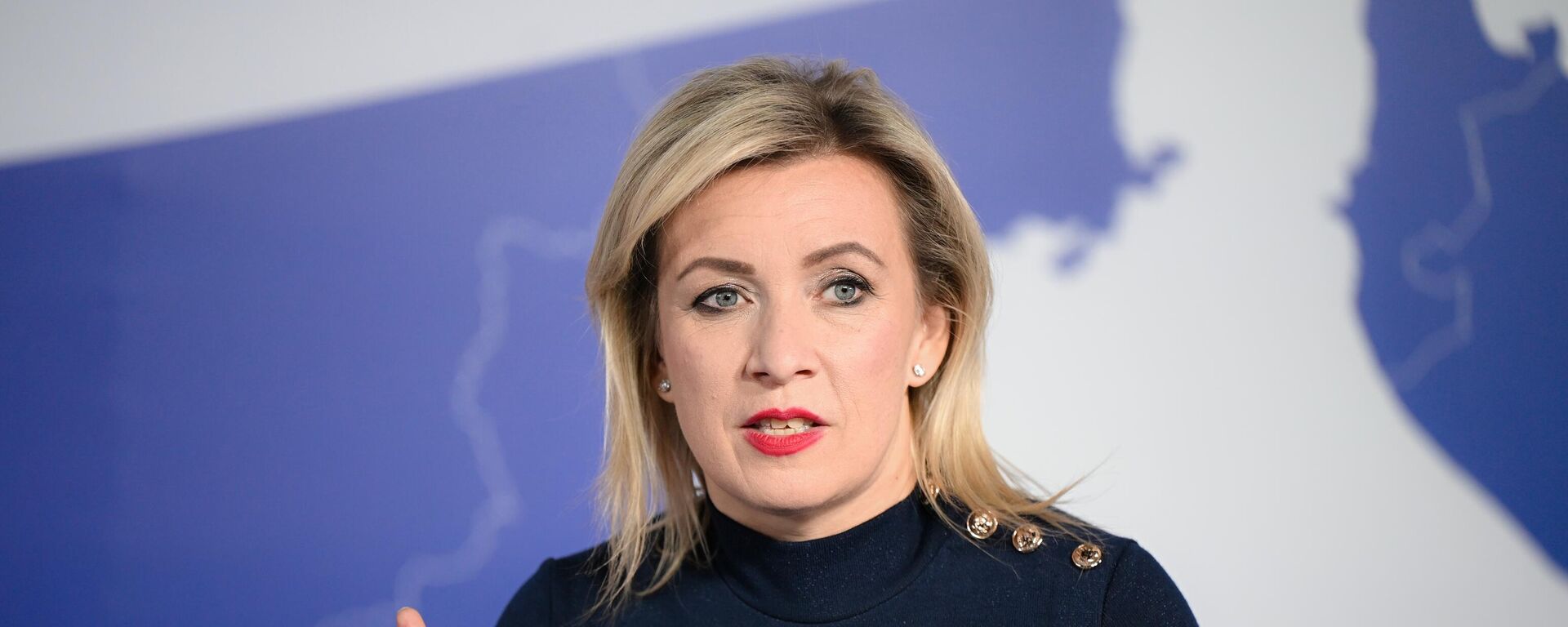 María Zajárova, portavoz del Ministerio de Asuntos Exteriores ruso interviene en el IX Baile Internacional Benéfico de Cadetes del Kremlin, Moscú  - Sputnik Mundo, 1920, 15.12.2024
