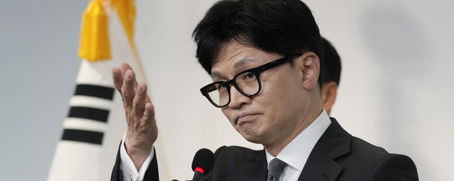 El dirigente nacional del gobernante Partido del Poder Popular (PPP) de Corea del Sur, Han Dong-hoon. - Sputnik Mundo, 1920, 16.12.2024