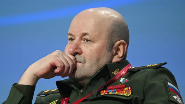 El teniente general Ígor Kirílov, jefe de las tropas de protección radiológica, química y biológica de las Fuerzas Armadas de Rusia - Sputnik Mundo