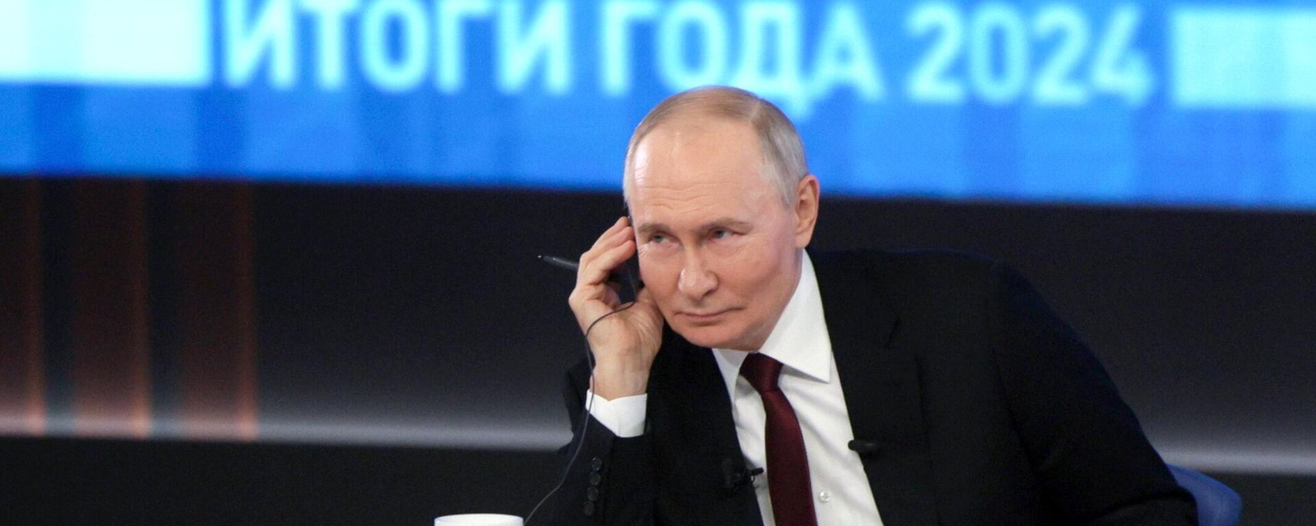 Президент РФ Владимир Путин проводит специальную программу Итоги года с Владимиром Путиным в Гостином дворе Президент РФ Владимир Путин проводит специальную программу Итоги года с Владимиром Путиным в Гостином дворе - Sputnik Mundo, 1920, 20.12.2024