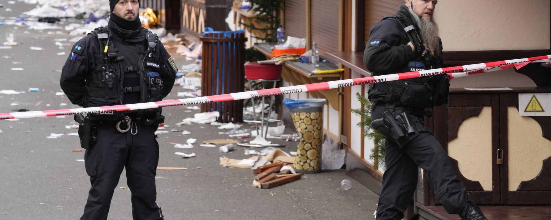 La Policía alemana en el mercado navideño de Magdeburgo, el 21 de diciembre de 2024 - Sputnik Mundo, 1920, 21.12.2024
