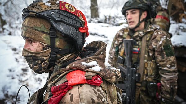Soldados rusos en la zona de la operación militar especial  - Sputnik Mundo