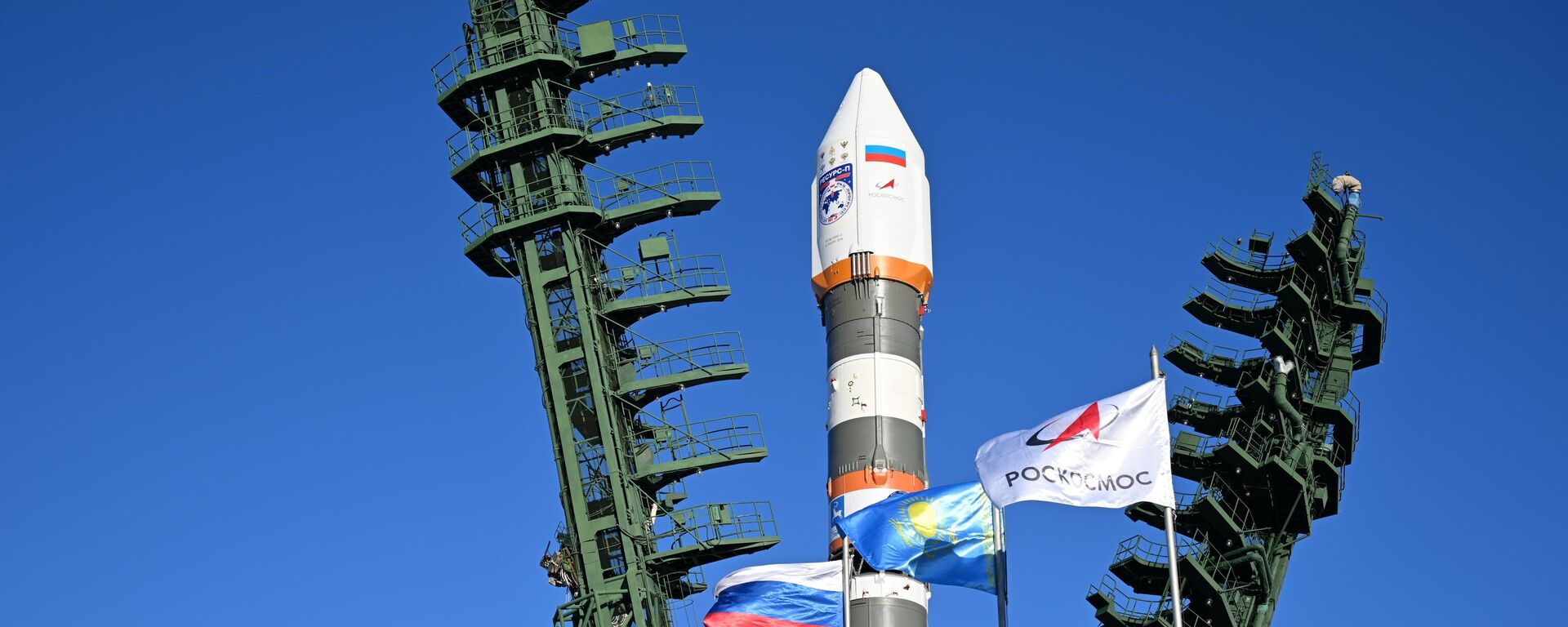 Instalación del cohete Soyuz-2.1b con el satélite de teledetección terrestre de alto detalle Resurs-P n.º 5  - Sputnik Mundo, 1920, 24.12.2024