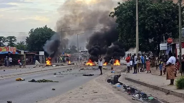 Los disturbios estallaron en Mozambique tras el anuncio de los resultados de la elección de octubre. - Sputnik Mundo
