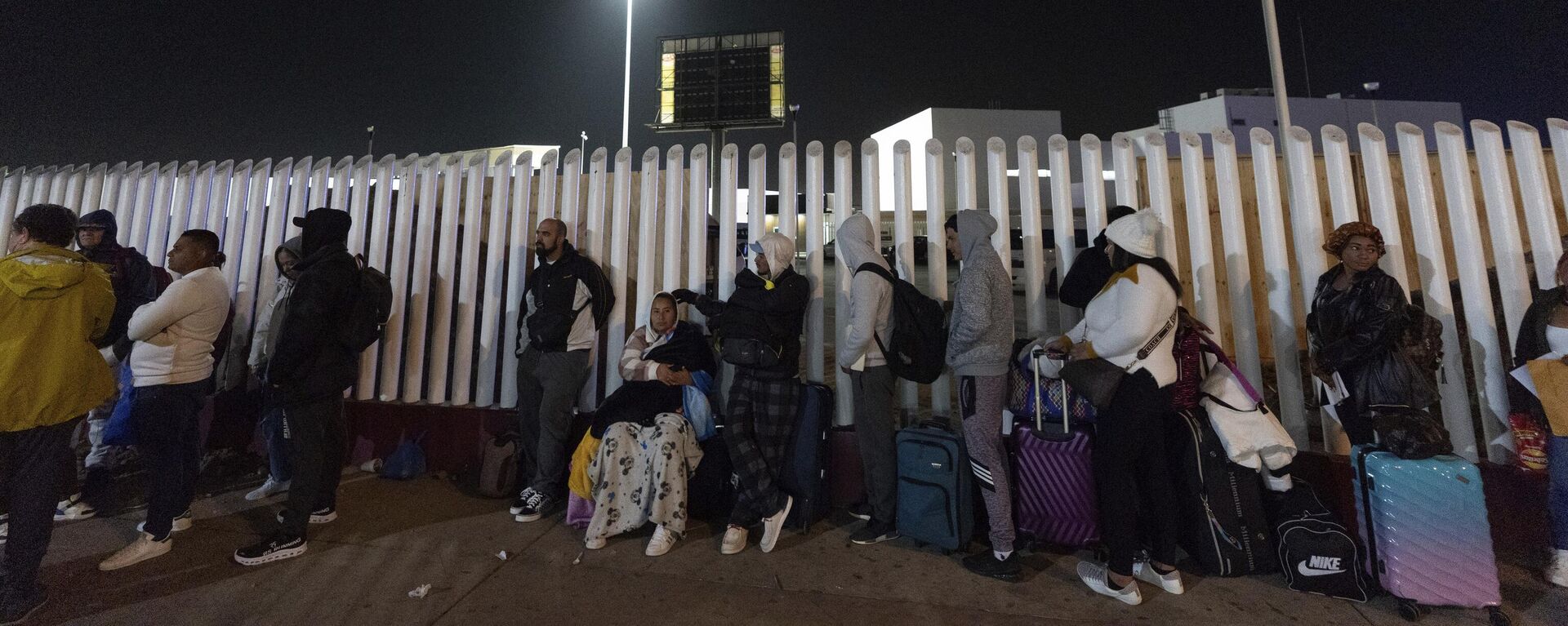 Las personas migrantes que arriban a EEUU son, en su mayoría, originarias de varios países de América Latina. - Sputnik Mundo, 1920, 13.04.2025