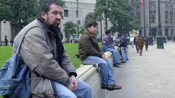 Personas desempleadas en Chile - Sputnik Mundo