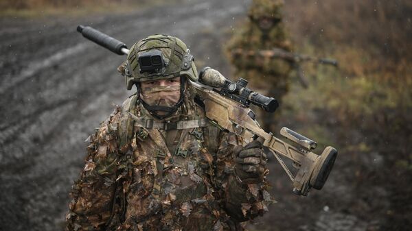Soldados rusos en la zona de la operación militar especial  - Sputnik Mundo