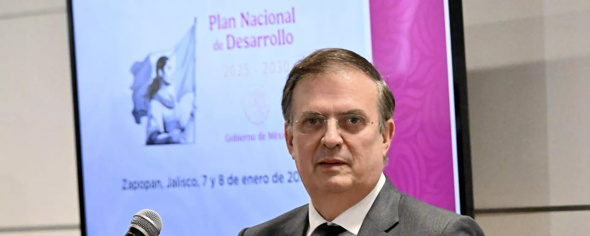 Marcelo Ebrard, secretario de Economía de México - Sputnik Mundo, 1920, 08.01.2025