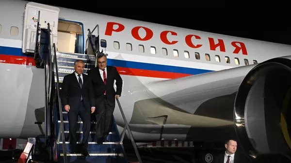 El presidente de la Cámara Baja del Parlamento ruso, Viacheslav Volodin, llega a Venezuela - Sputnik Mundo