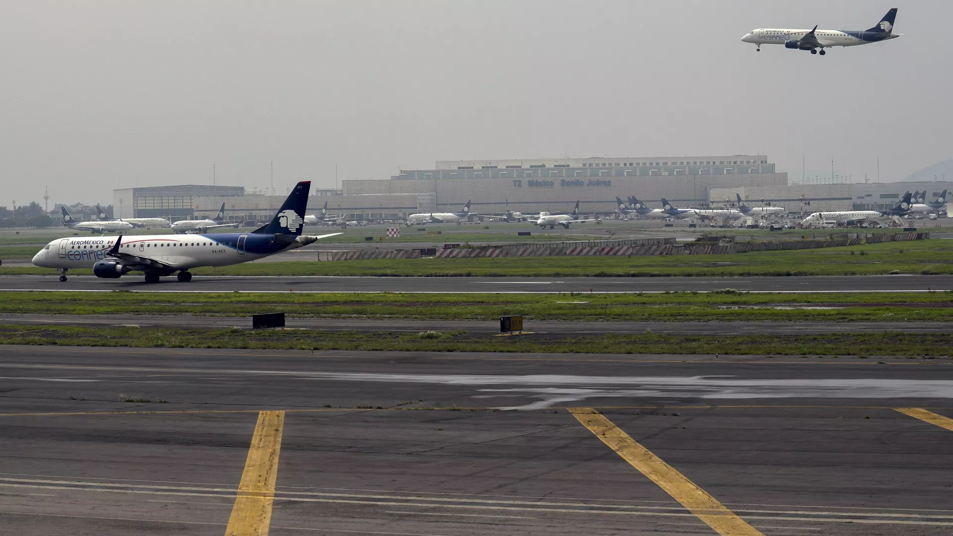 El Aeropuerto Internacional de la Ciudad de México (AICM). - Sputnik Mundo, 1920, 10.01.2025