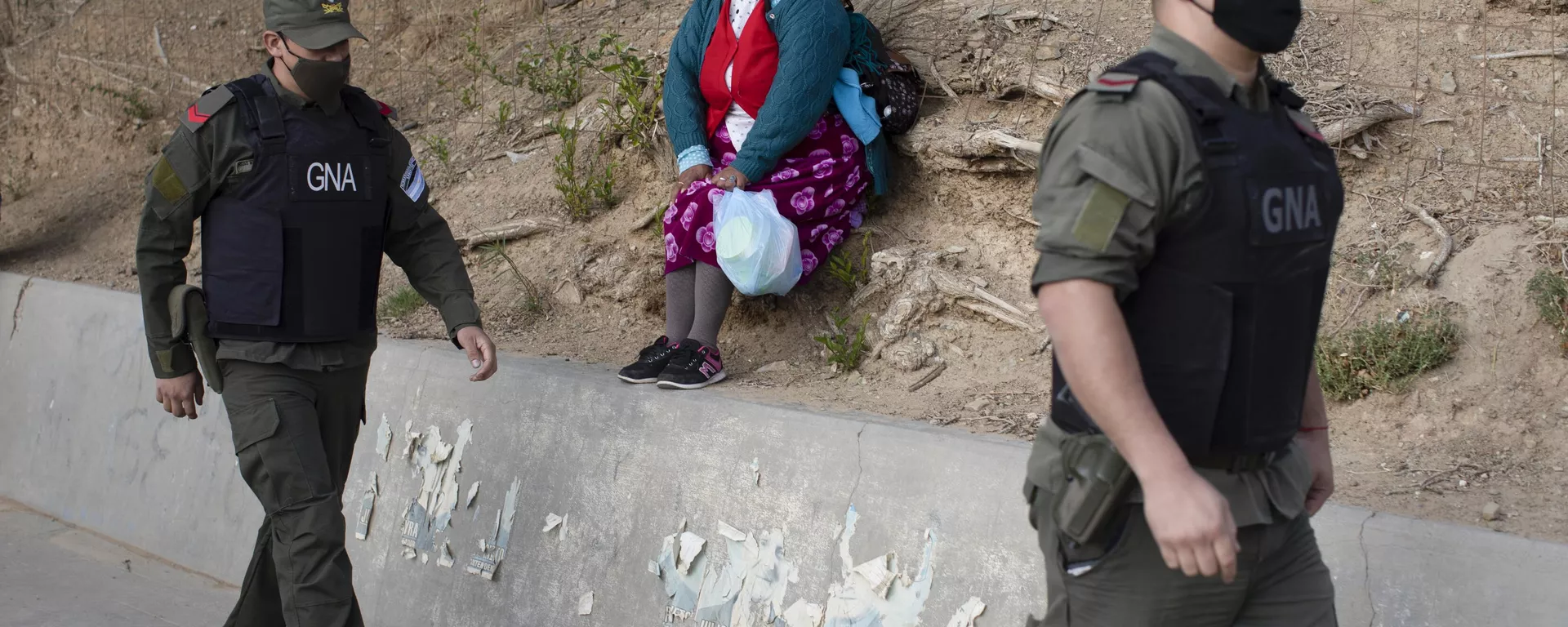 Una mujer en la frontera entre Bolivia y Argentina - Sputnik Mundo, 1920, 12.01.2025