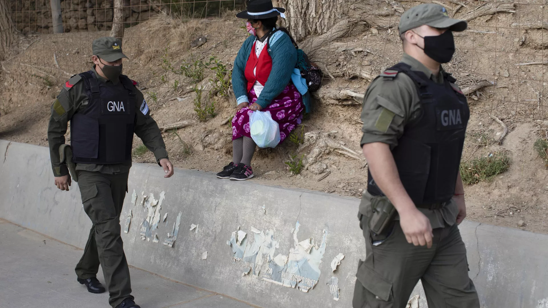 Una mujer en la frontera entre Bolivia y Argentina - Sputnik Mundo, 1920, 12.01.2025