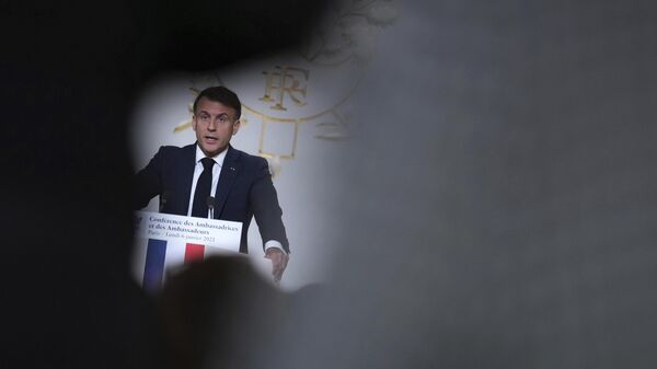 Emmanuel Macron, presidente francés - Sputnik Mundo