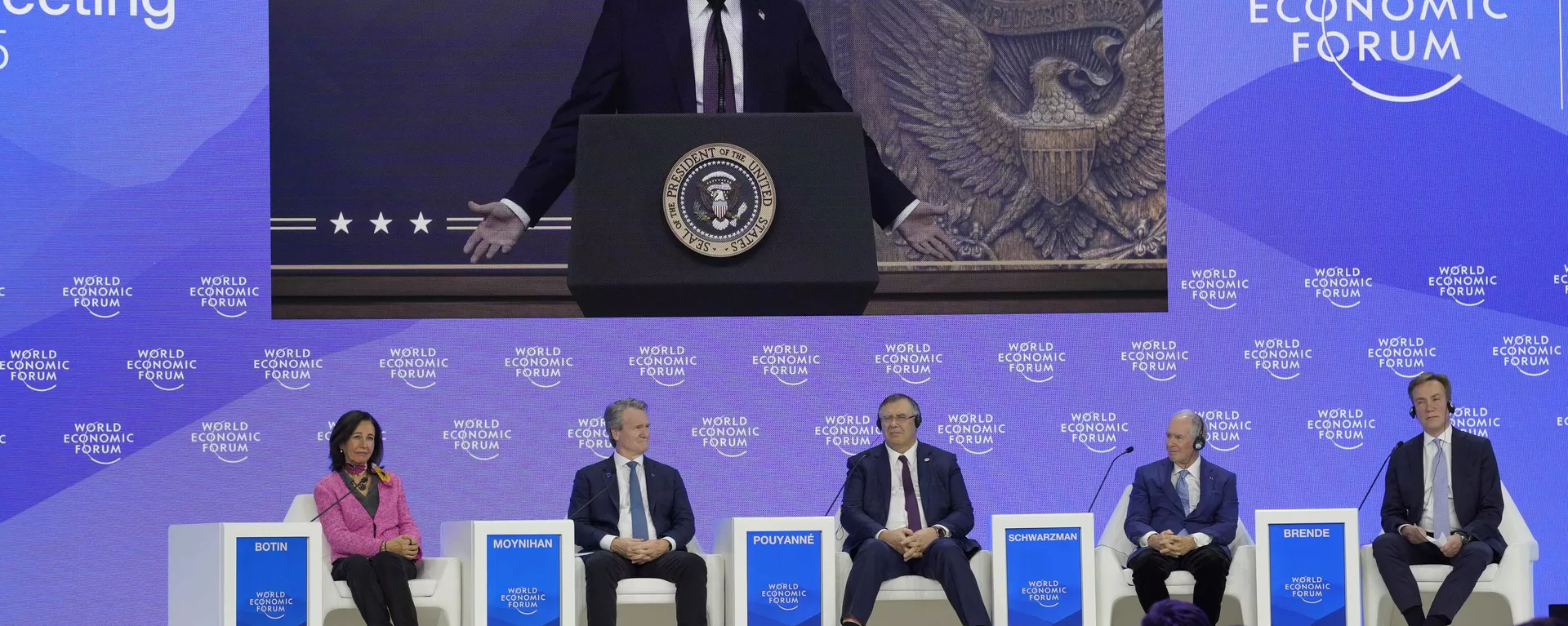 Donald Trump, presidente de EEUU, durante su discurso en el marco del Foro Económico Mundial de Davos - Sputnik Mundo, 1920, 24.01.2025