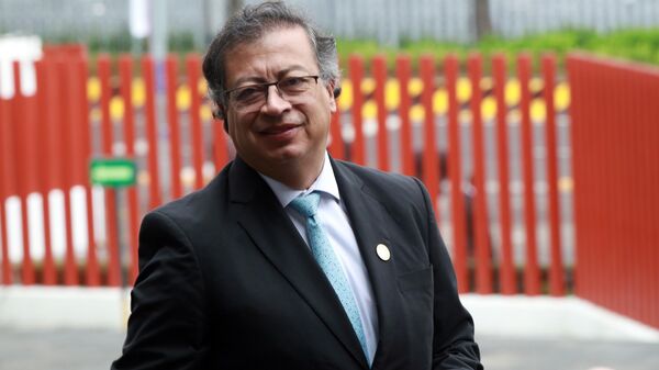 Gustavo Petro - Sputnik Mundo