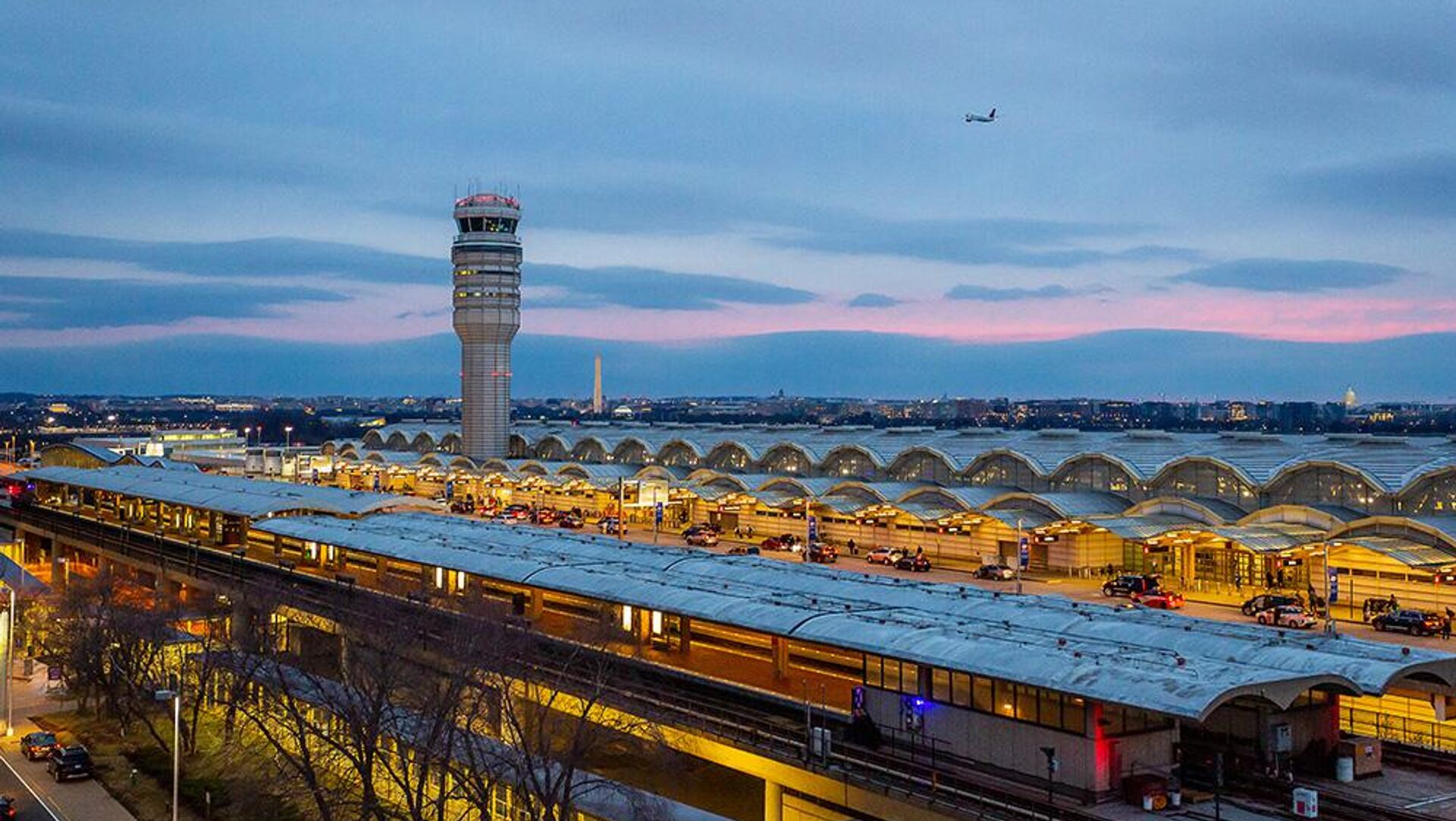 Aeropuerto Reagan en EEUU Aeropuerto Reagan en EEUU - Sputnik Mundo, 1920, 30.01.2025