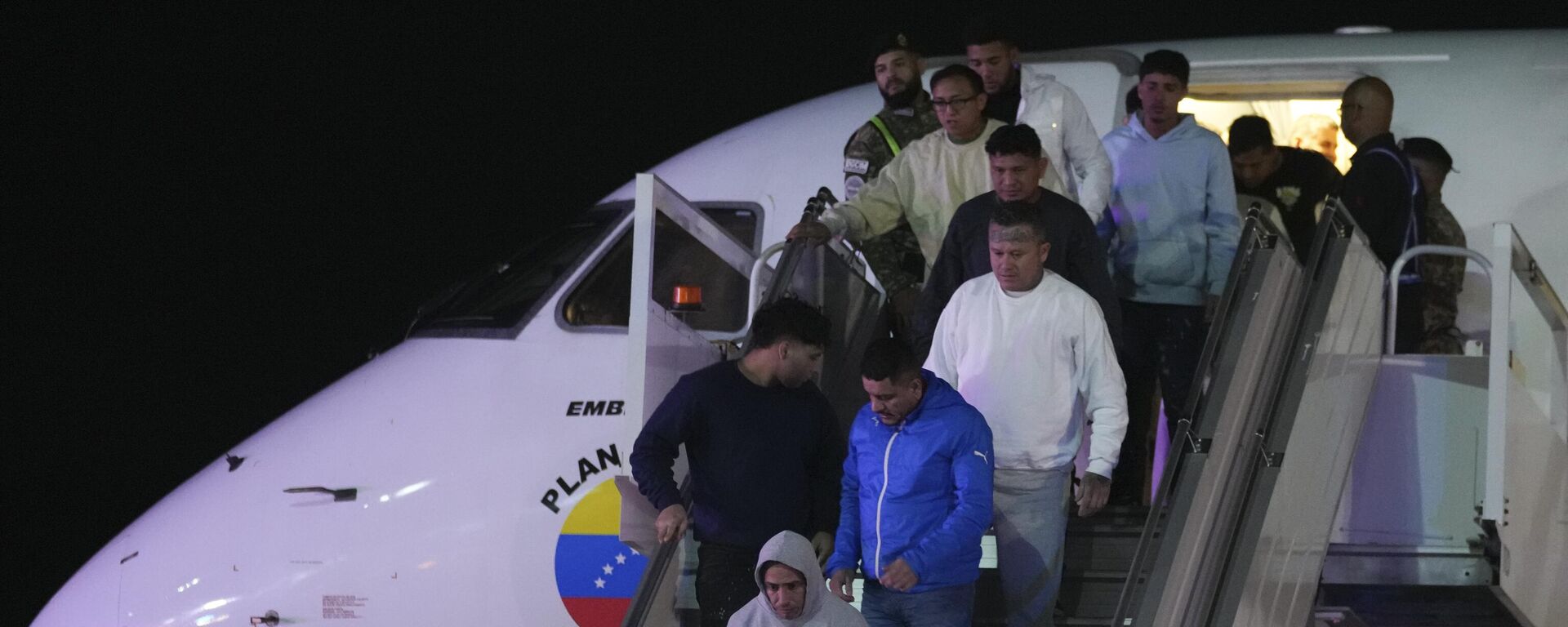 Llega a Caracas el vuelo con los venezolanos repatriados desde EEUU - Sputnik Mundo, 1920, 22.03.2025