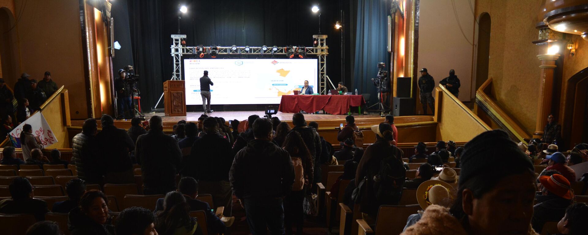 Opositores sabotearon la socialización de los contratos de litio en Bolivia - Sputnik Mundo, 1920, 14.02.2025
