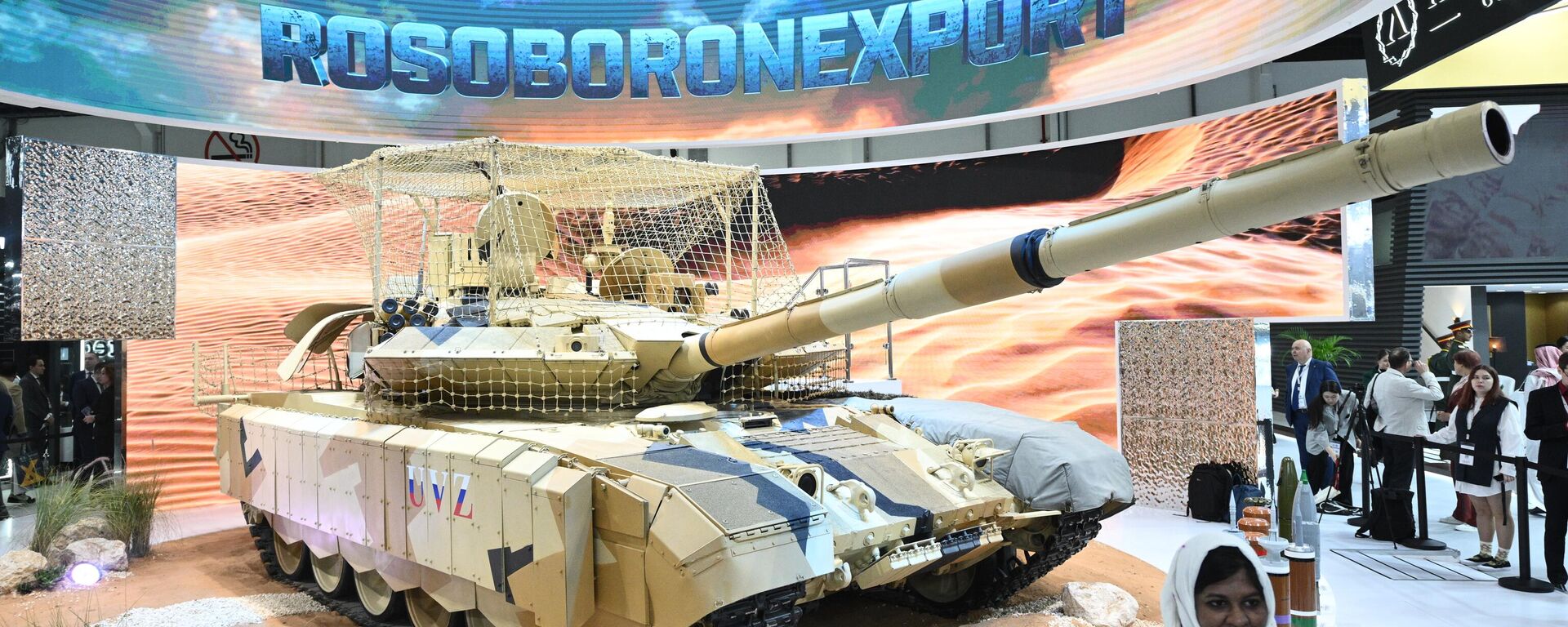 Tanque T-90MS en el stand de Rosoboronexport en la feria IDEX 2025 en Emiratos Árabes Unidos - Sputnik Mundo, 1920, 27.03.2025