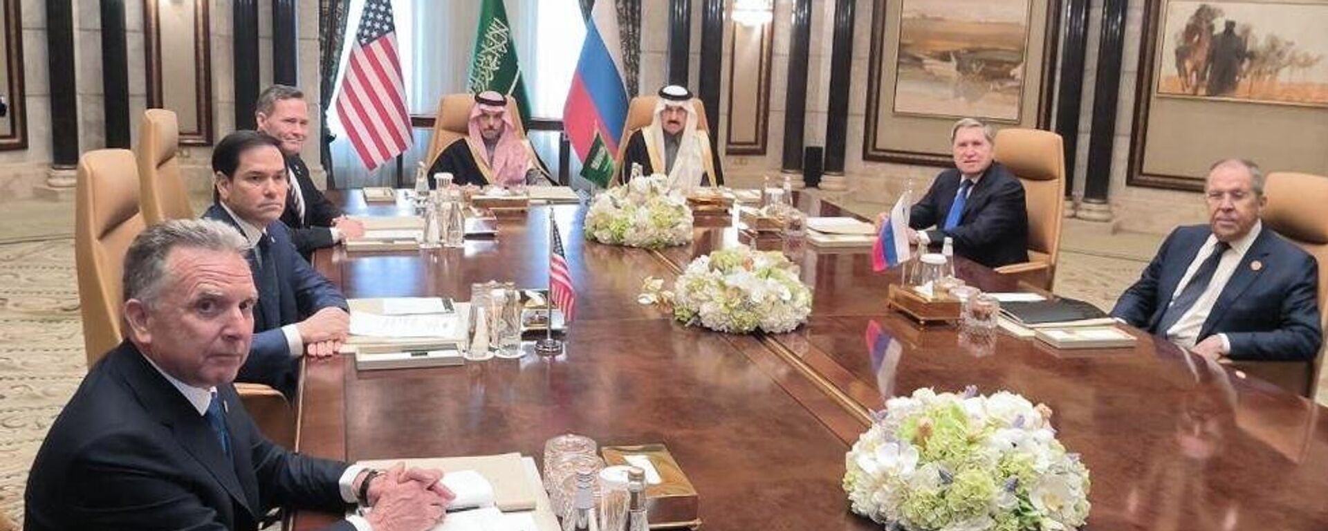 Representantes de Rusia y EEUU se reúnen en Riad, el 18 de febrero de 2025 - Sputnik Mundo, 1920, 18.02.2025