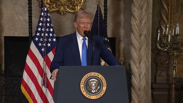 El presidente de EEUU, Donald Trump, en su residencia de Mar-a-Lago.  - Sputnik Mundo