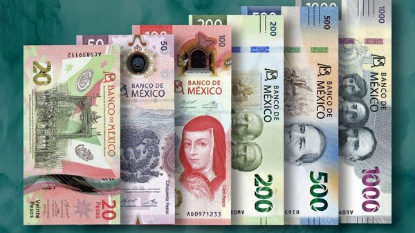 El peso mexicano ha tenido algunas fluctuaciones desde la llegada de Donald Trump a la presidencia de EEUU. - Sputnik Mundo