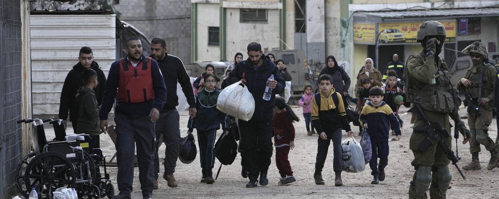 Residentes del campo de refugiados cisjordano - Sputnik Mundo, 1920, 23.02.2025