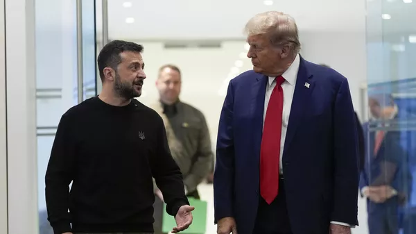 Volodímir Zelenski y el presidente de EEUU, Donald Trump  - Sputnik Mundo