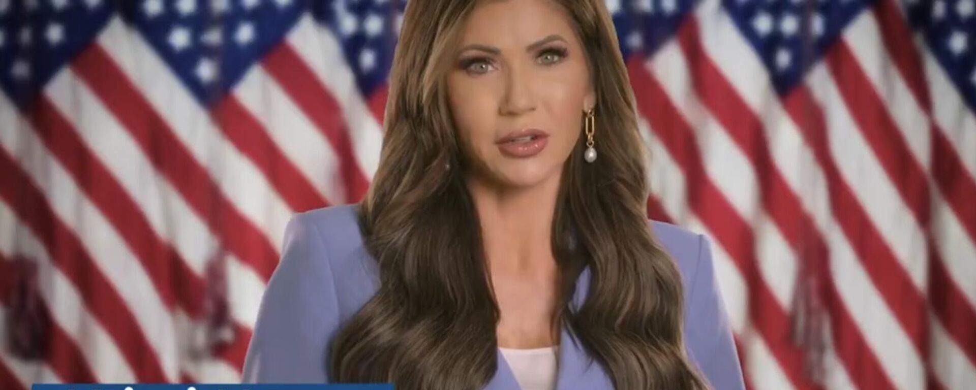 Kristi Noem, secretaria de Seguridad Nacional de EEUU, durante un spot gubernamental contra la migración  - Sputnik Mundo, 1920, 27.02.2025