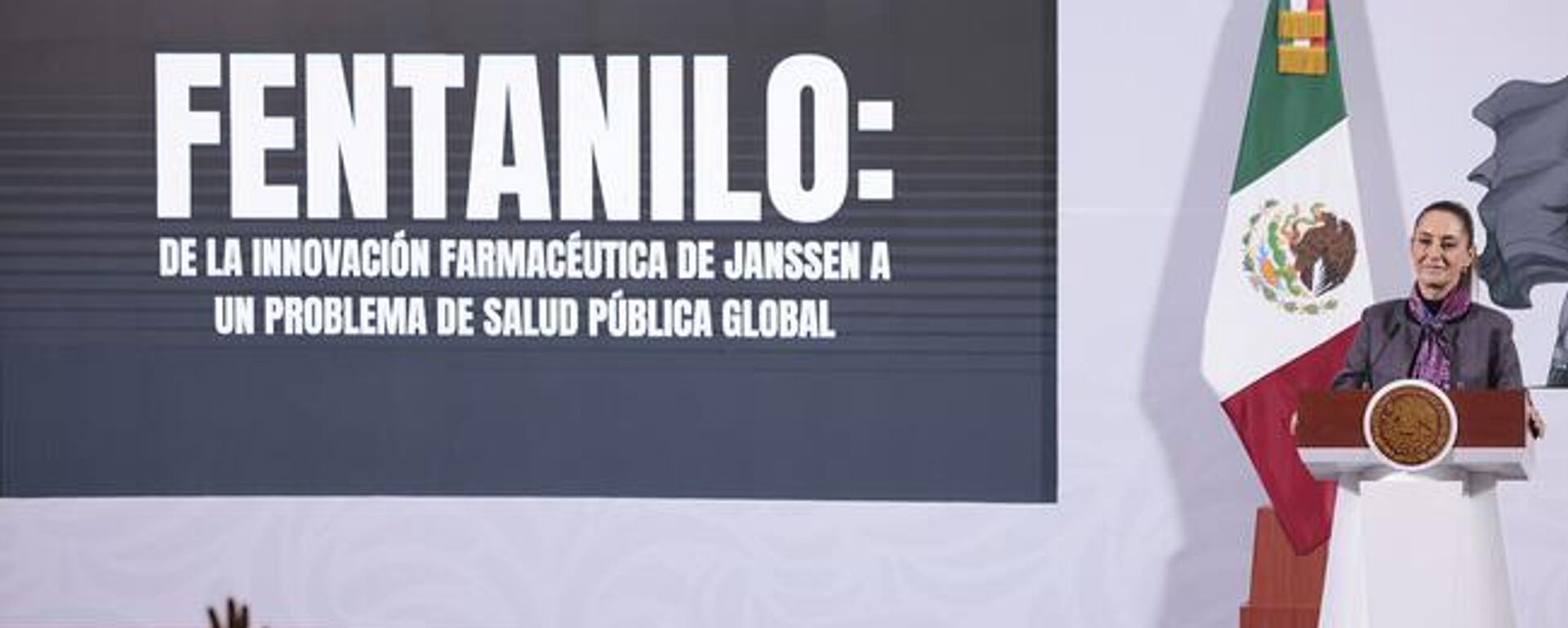 La presidenta de México, Claudia Sheinbaum, durante la presentación en México de una campaña contra el consumo de fentanilo. - Sputnik Mundo, 1920, 09.10.2025