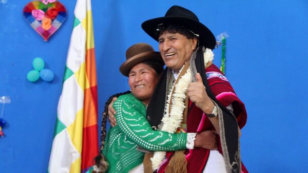 Evo Morales presentará su candidatura a las elecciones del 17 de agosto por el partido Frente para la Victoria. - Sputnik Mundo