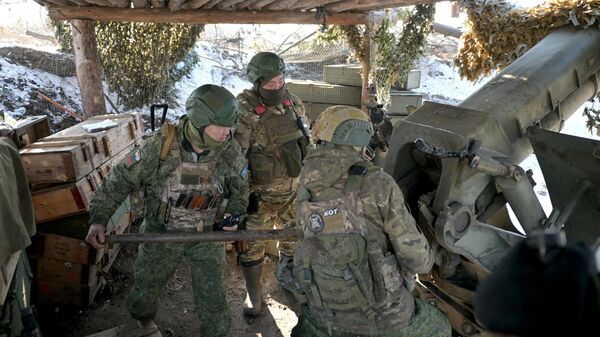 Soldados rusos en la zona de la operación militar especial  - Sputnik Mundo