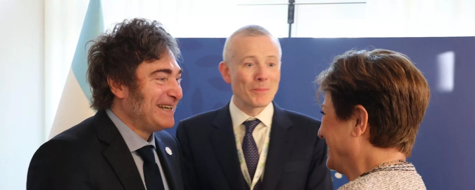 Javier Milei, presidente de Argentina, y Kristalina Georgieva, titular del FMI - Sputnik Mundo, 1920, 05.03.2025
